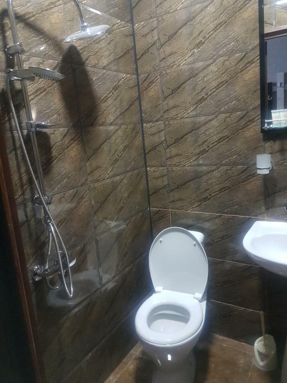 Hotel Leader Tiflis Dış mekan fotoğraf
