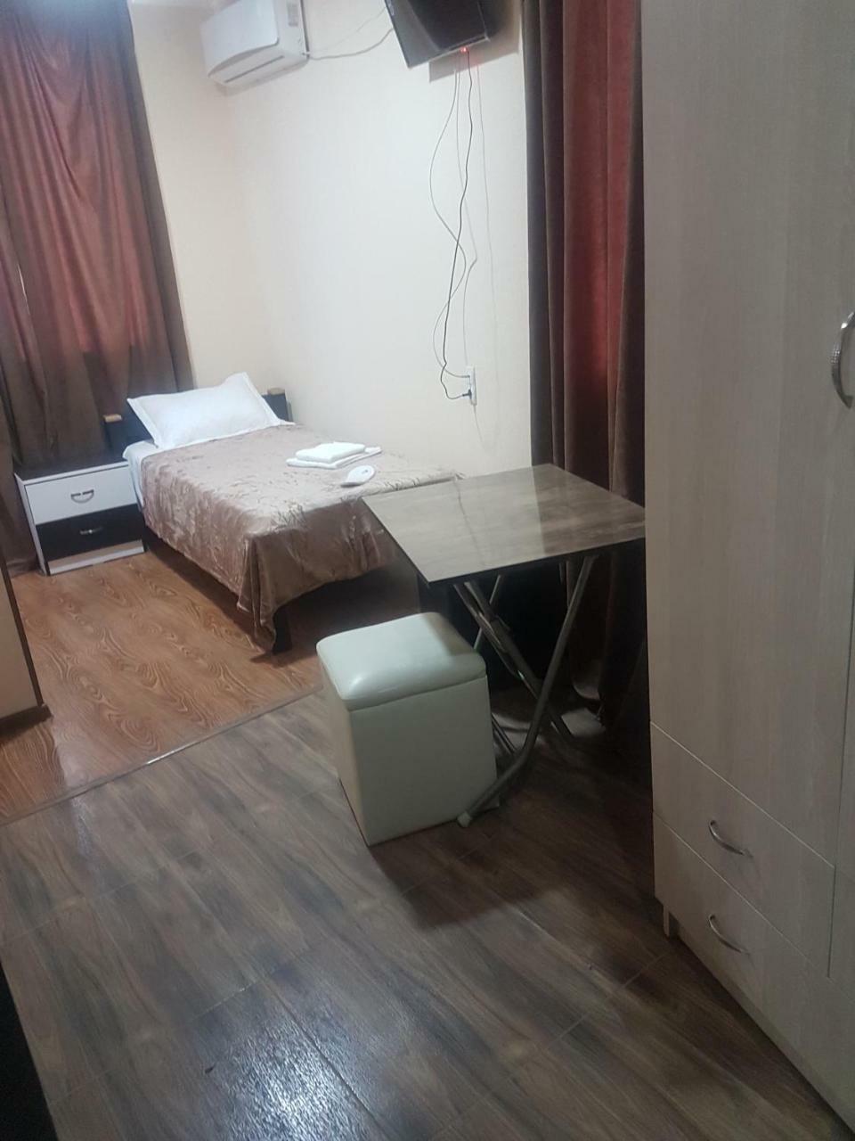 Hotel Leader Tiflis Dış mekan fotoğraf