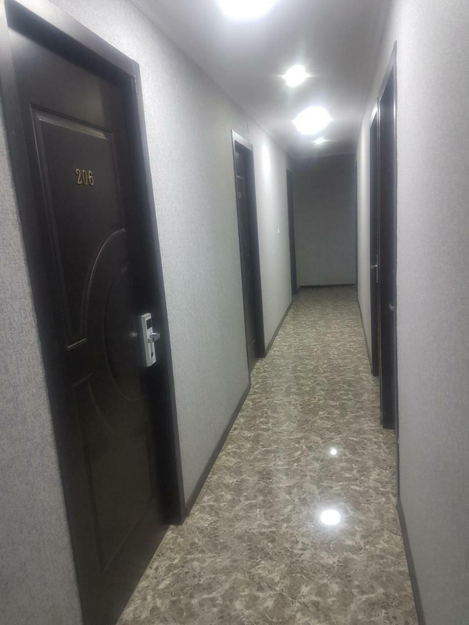 Hotel Leader Tiflis Dış mekan fotoğraf