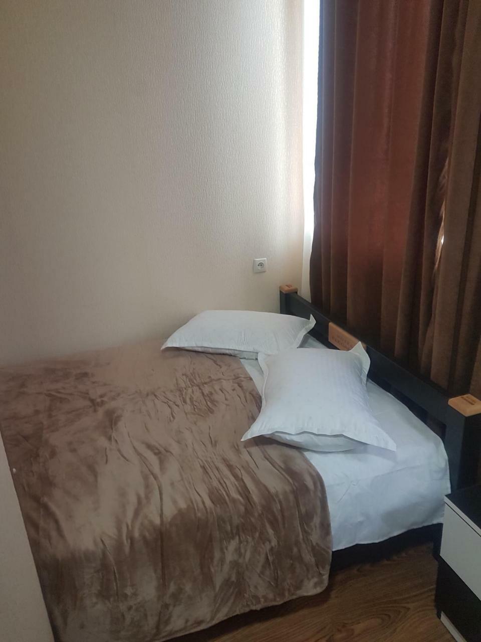 Hotel Leader Tiflis Dış mekan fotoğraf