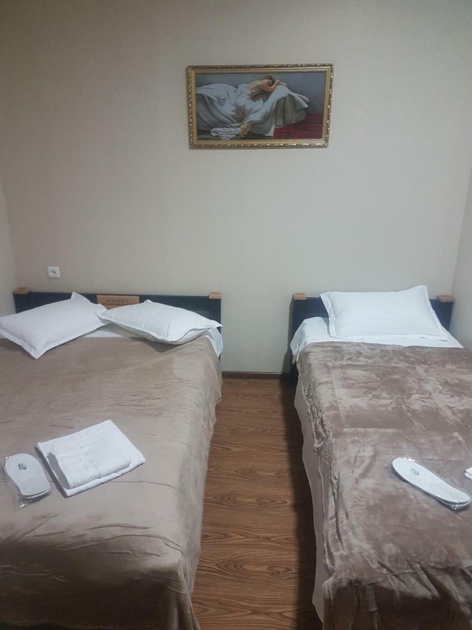 Hotel Leader Tiflis Dış mekan fotoğraf